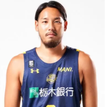 https://img.miaomiaotv.cn/img/basketball/player/89756375ea4d28cc02198d41debbd9ab.png