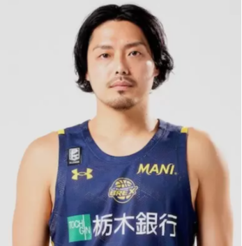 https://img.miaomiaotv.cn/img/basketball/player/c83b1a623761085bb78364195f86ab5e.png